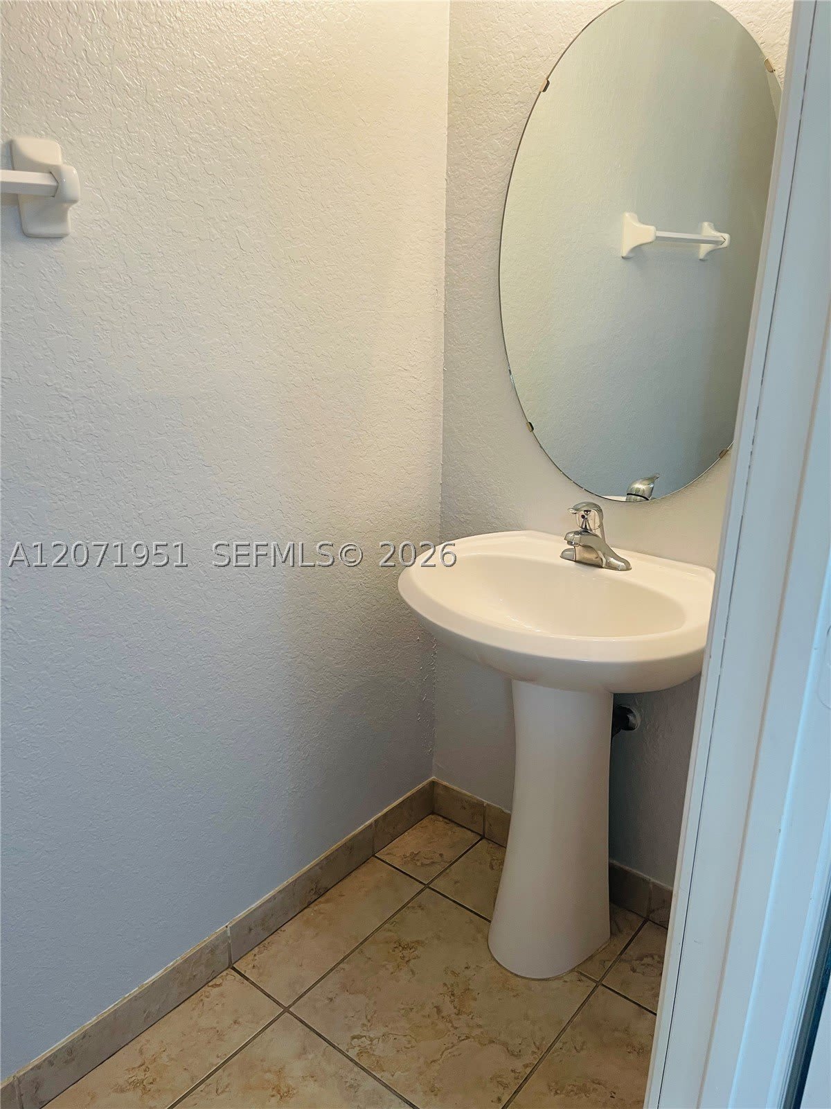 6364 Landings Way – photo 5