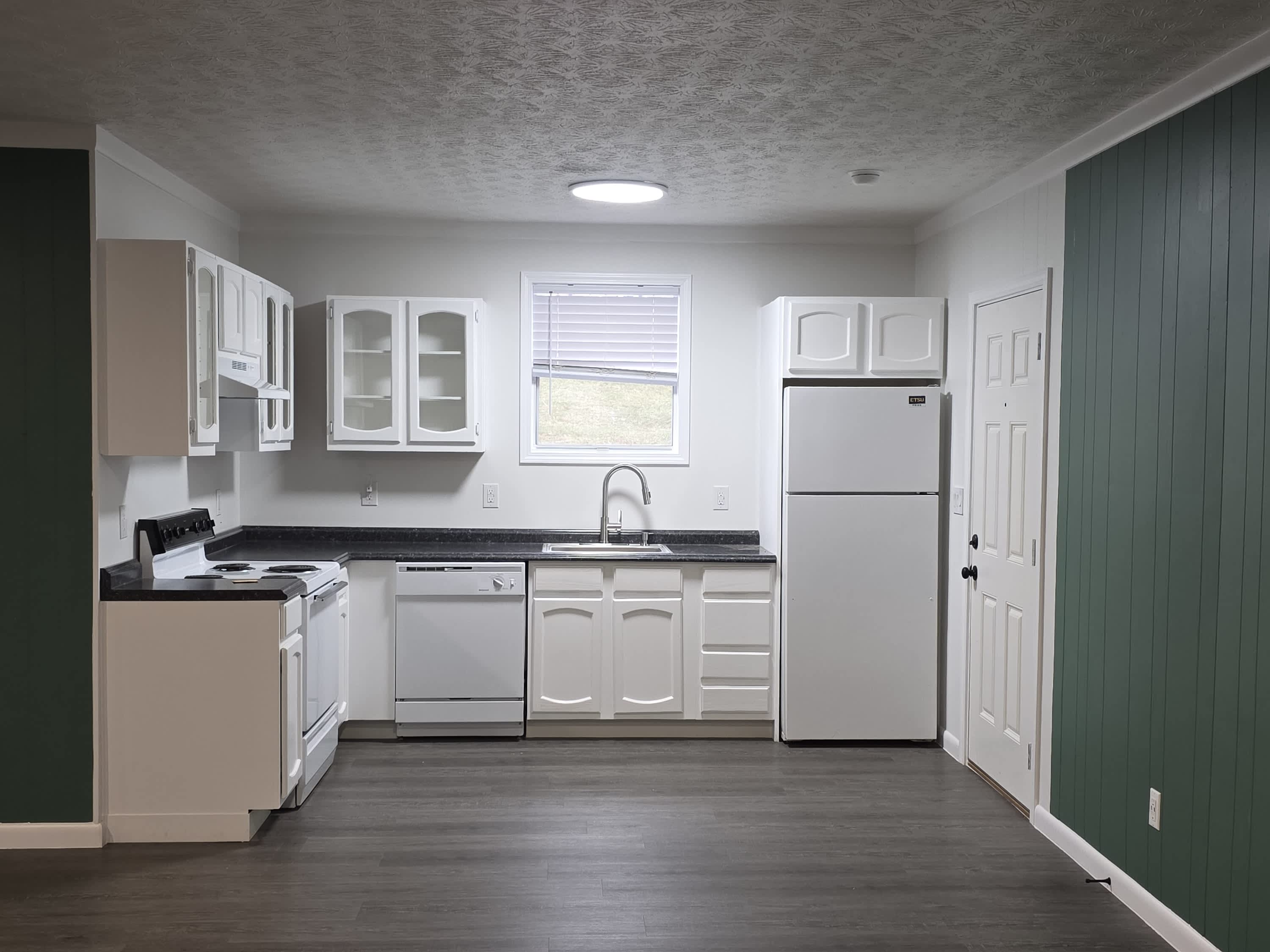 105 Becky Drive – photo 3