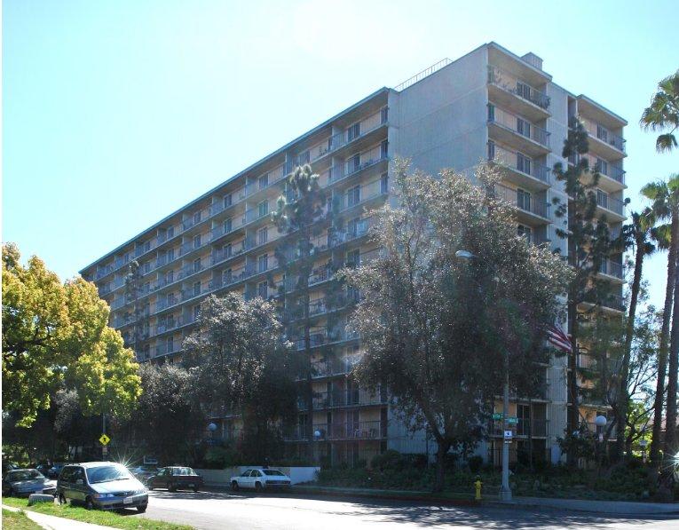 560 East Villa St. – photo 4
