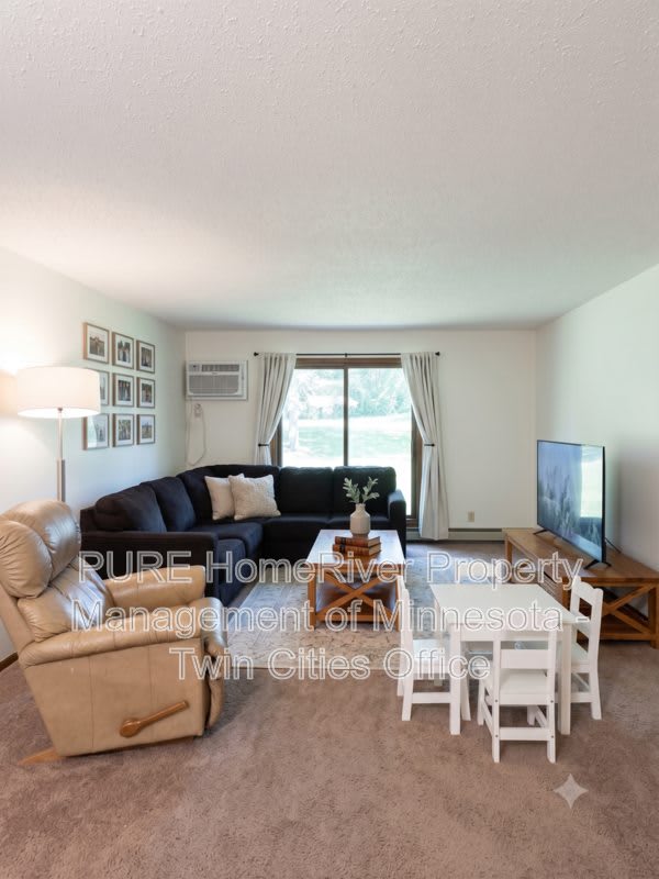 5607 Green Circle Dr – photo 3