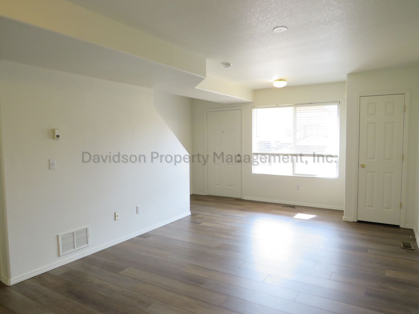 Great 3 Bedroom Condo In The Briargate Area – photo 3