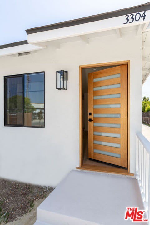 3304 1 2 Casitas Ave – photo 2