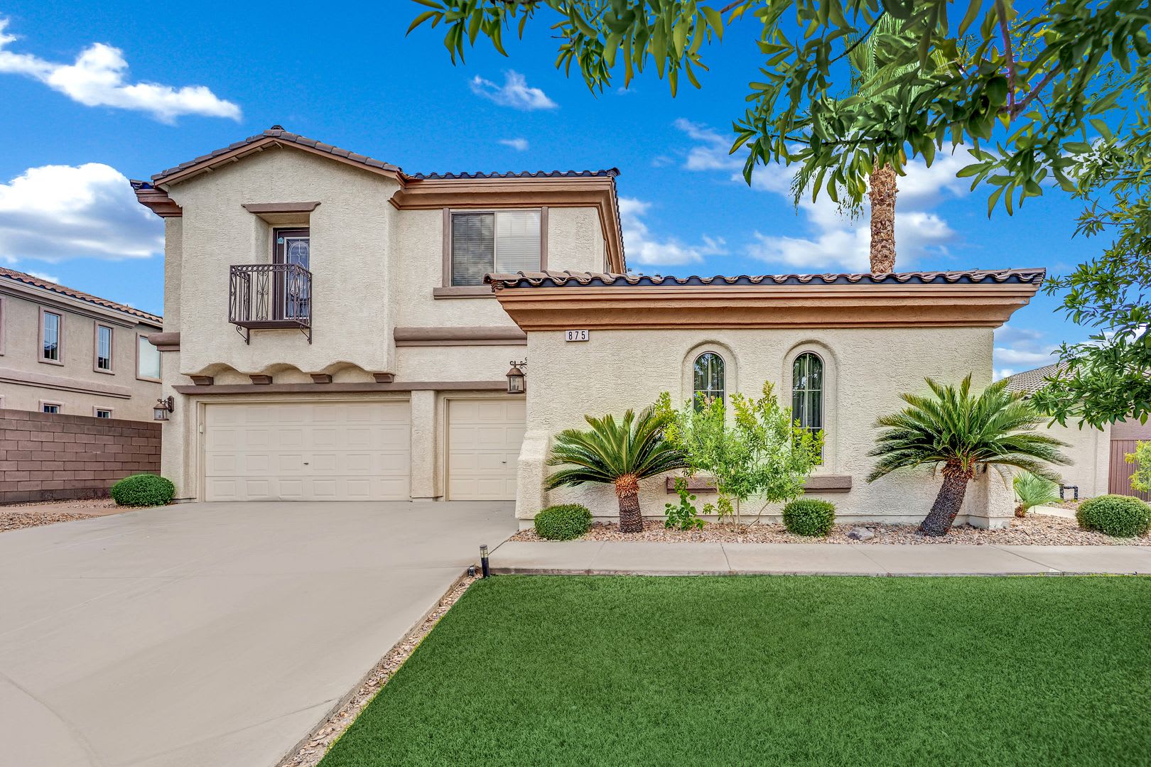 Modern Henderson Haven with Heated Pool, Spa & Solar Savings – photo 3