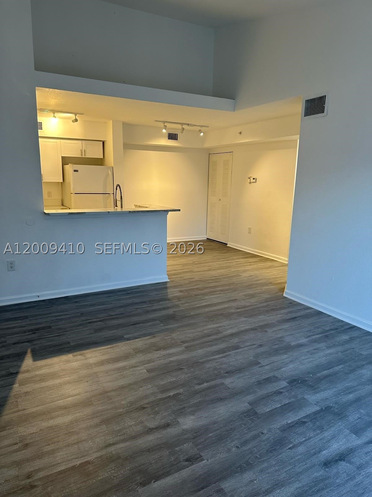 15422 SW 284th St – photo 2
