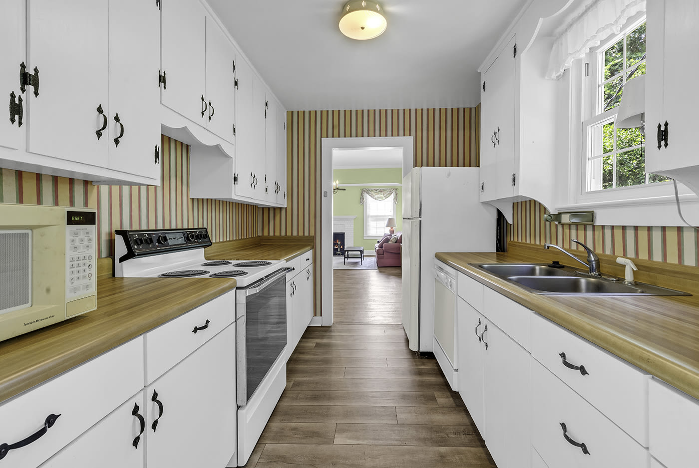 410 42nd Avenue North – photo 4