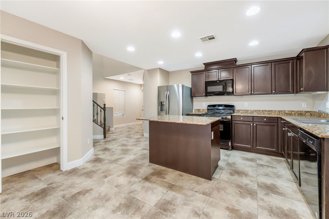7853 Askew Place – photo 5