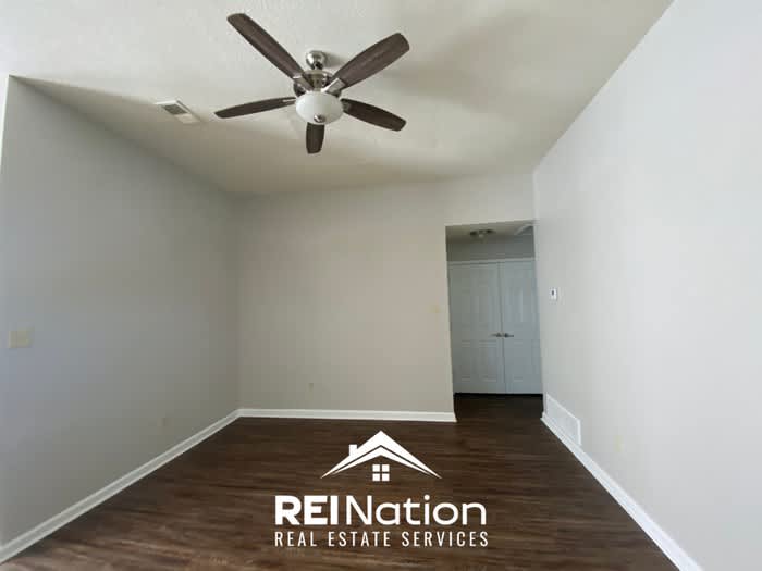 4435 Pyramid Lane – photo 3
