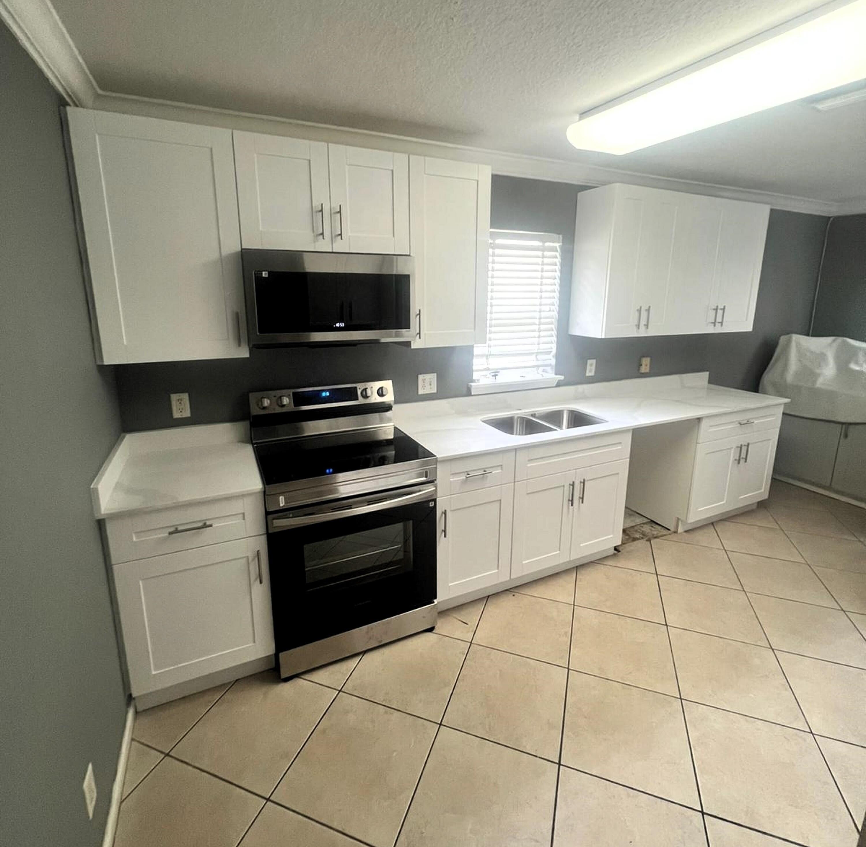 11290 SW 20TH Street – photo 3