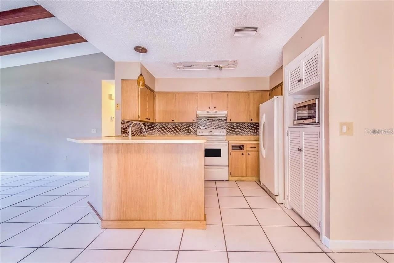 733 MIKASUKI Drive – photo 4