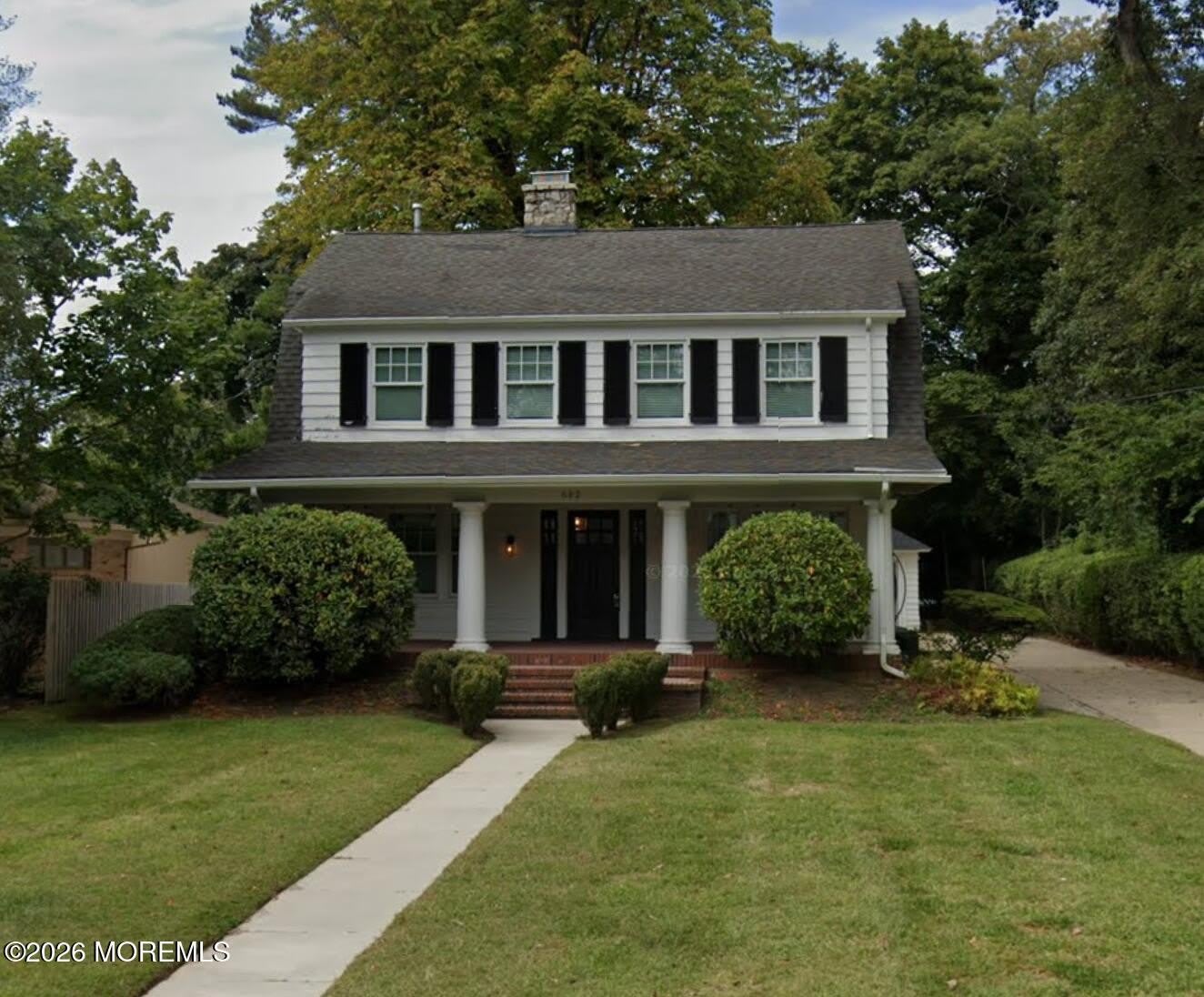 682 Woodgate Avenue – photo 1