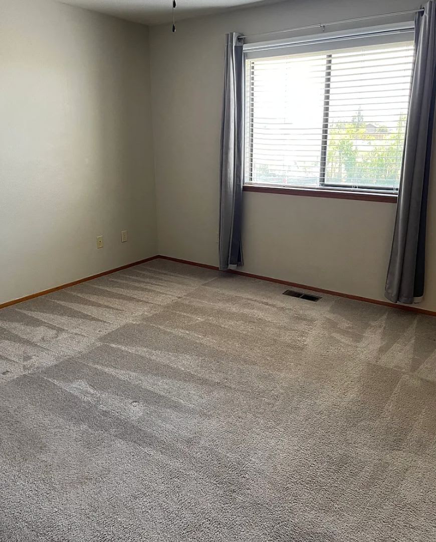 Quite Laguna Waterfront Duplex – photo 4