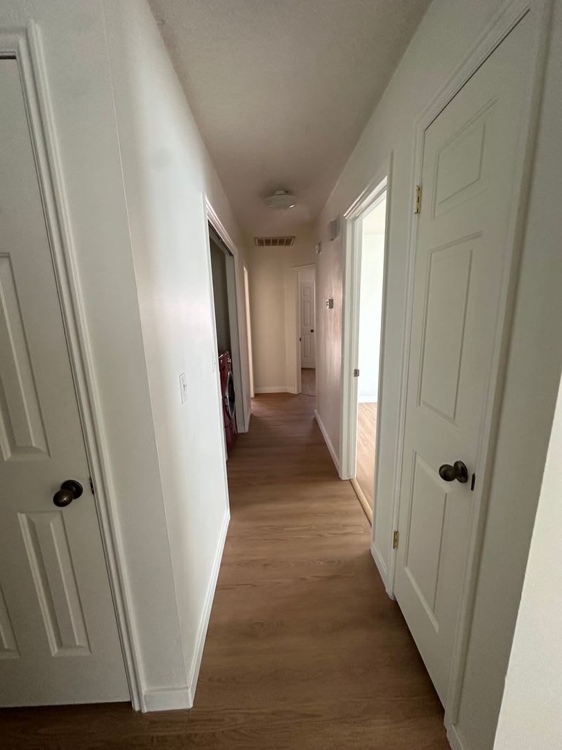 3 Bed/2 Bath End Unit – photo 2