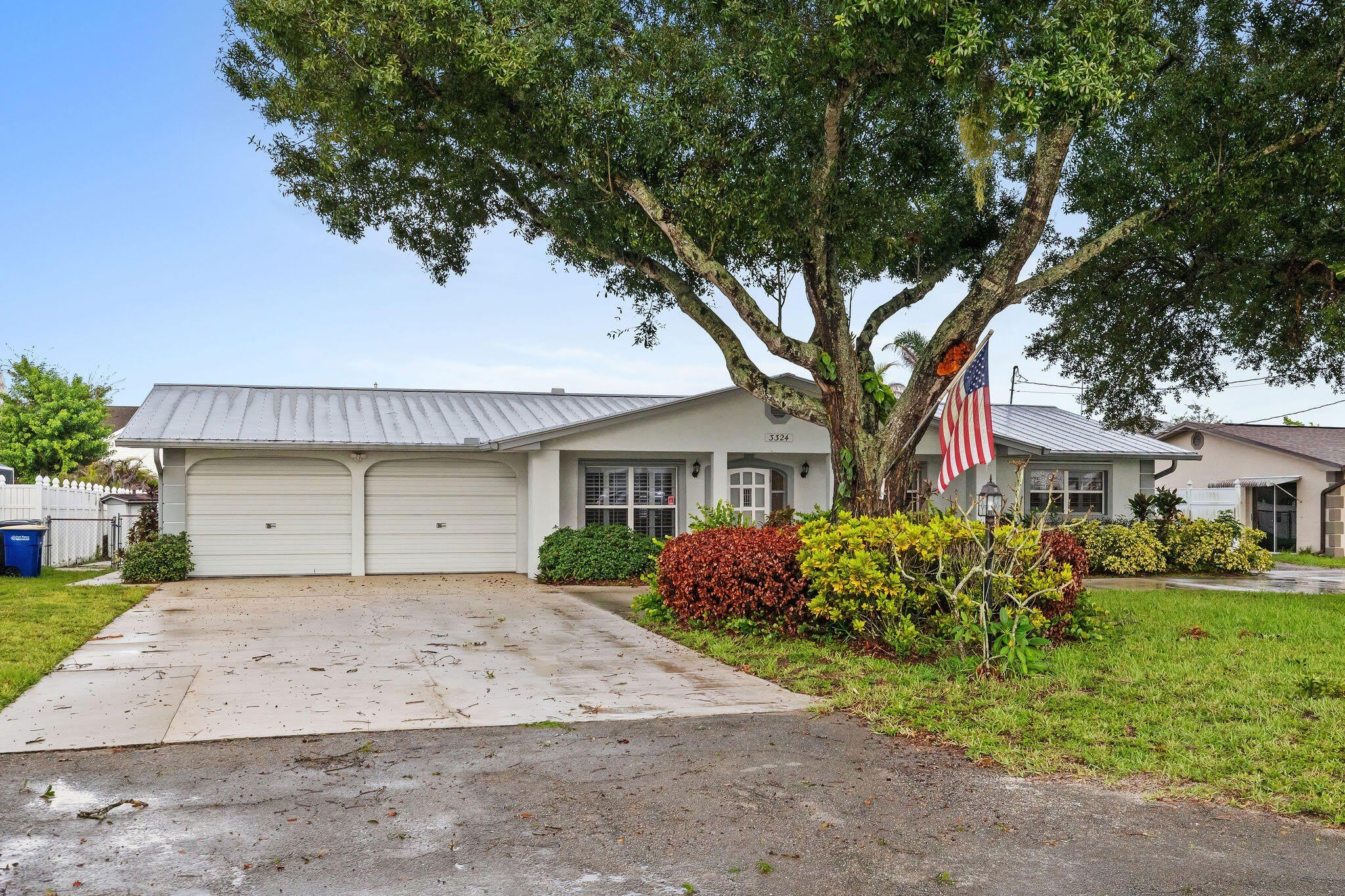 3324 SUNRISE Boulevard – photo 1