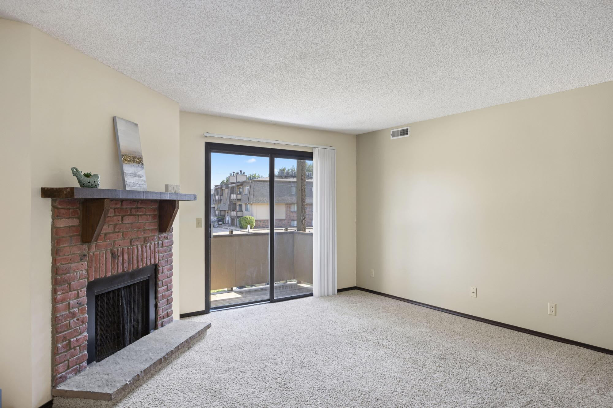 Sandstone Apartments – photo 3
