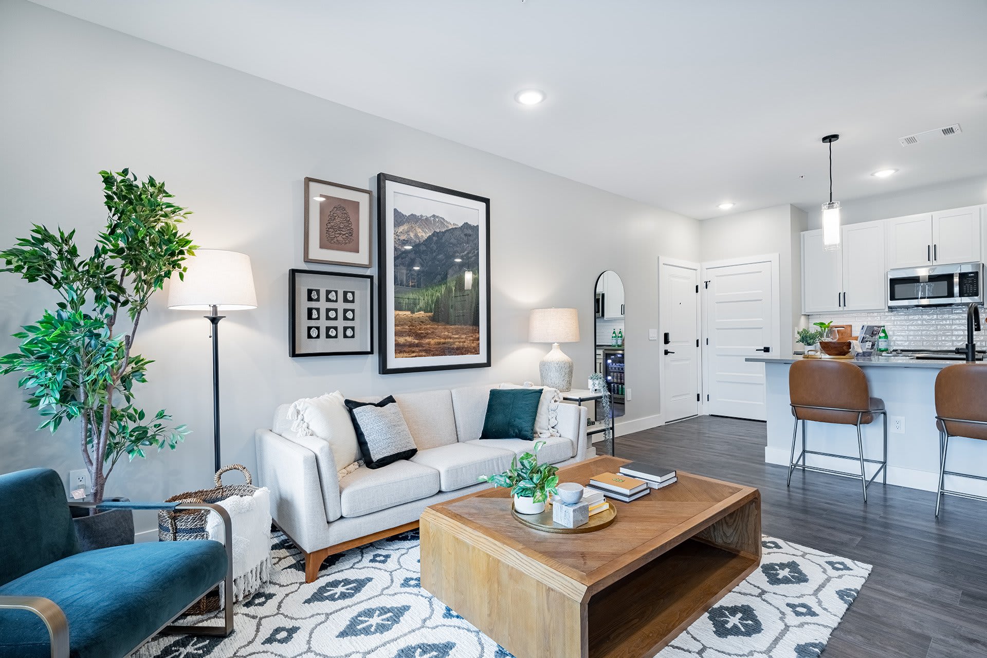 19th and Graf Apartments – photo 4