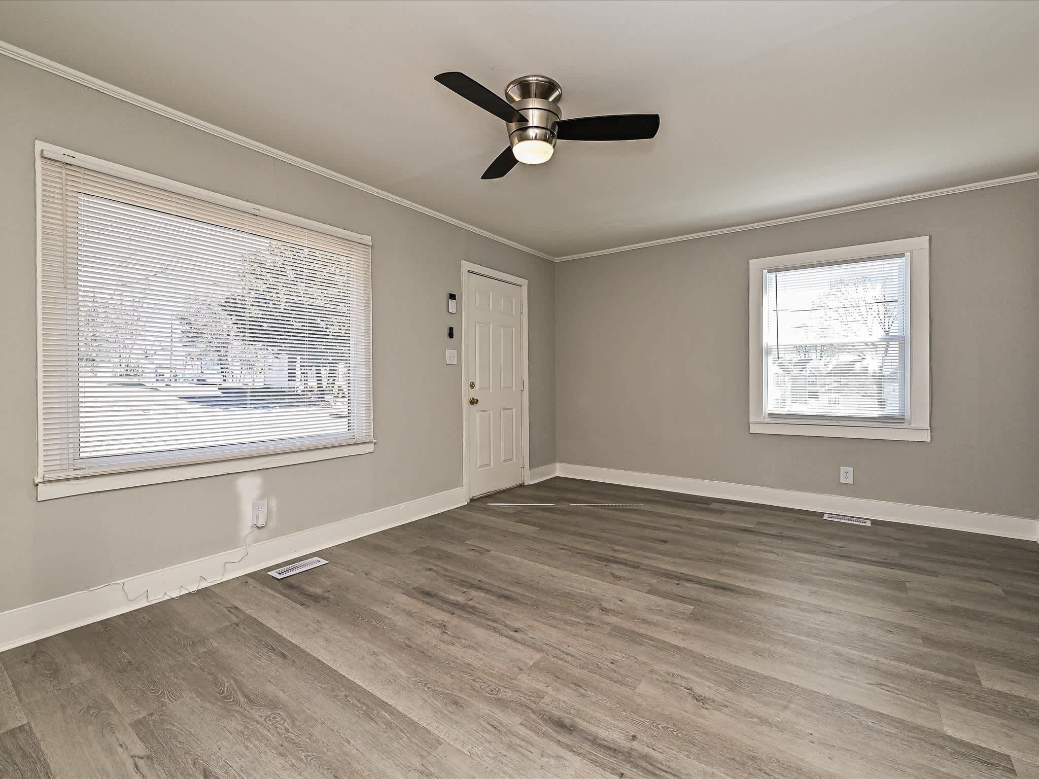924 Aileen Circle – photo 3