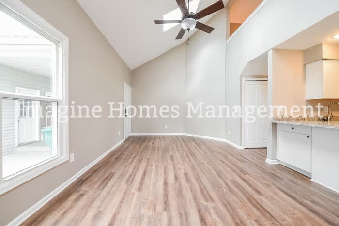 10686 Ravenna Road – photo 4