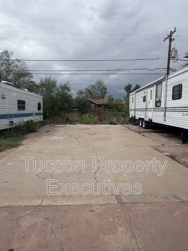3218 East Benson Highway 22 – photo 1