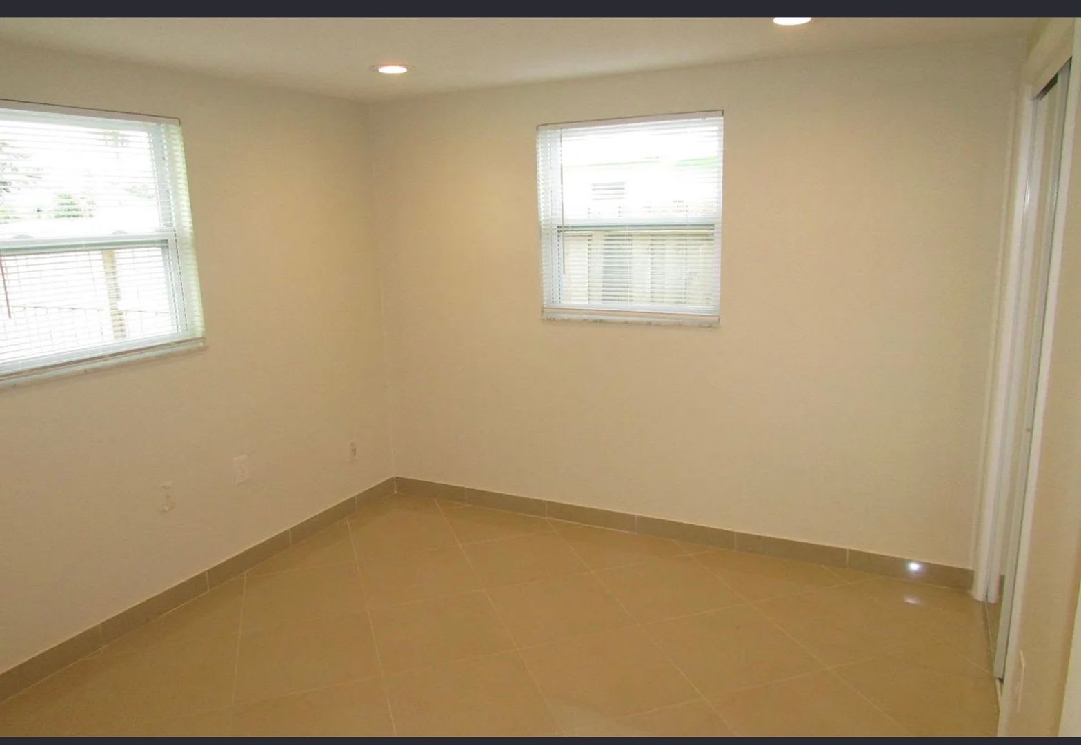 10909 Fillmore – photo 5