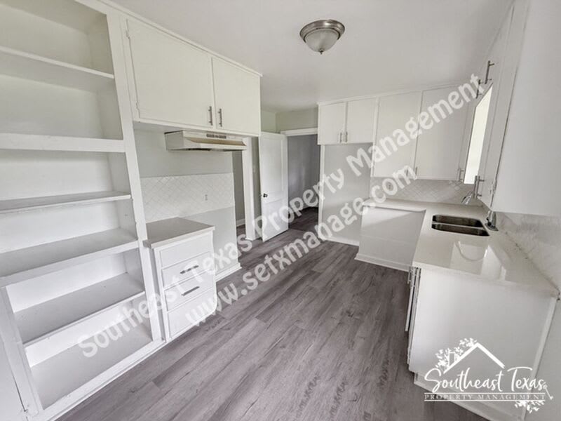 2325 Butler Drive – photo 3