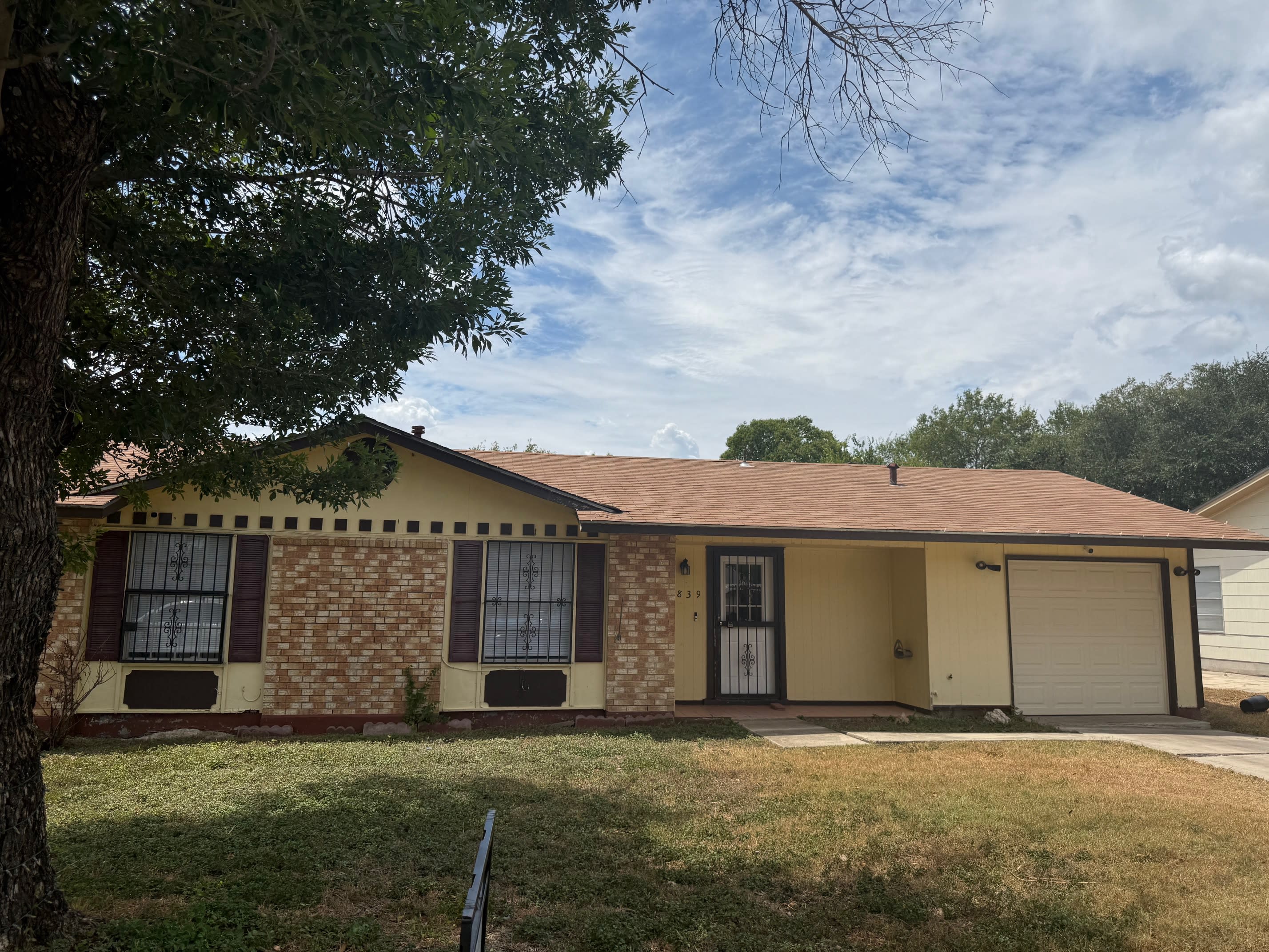 4839 Castle Stream Drive – photo 1