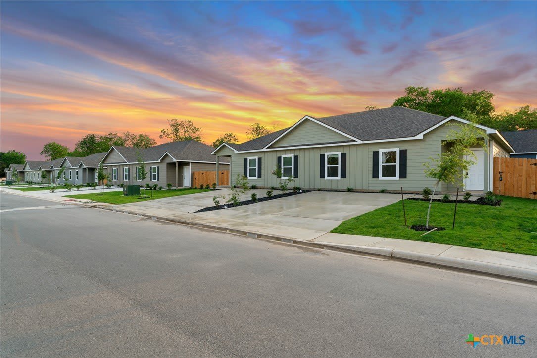 404 Trefger Street – photo 1