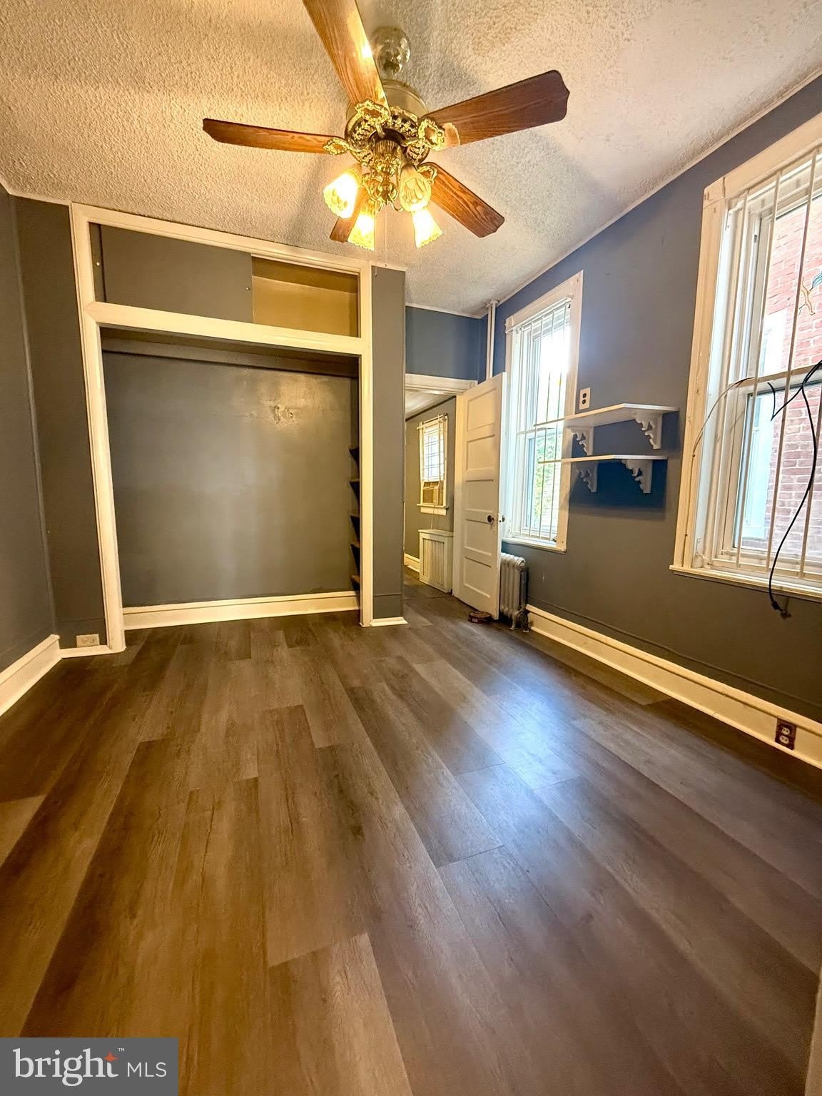 4010 N FRANKLIN Street – photo 4