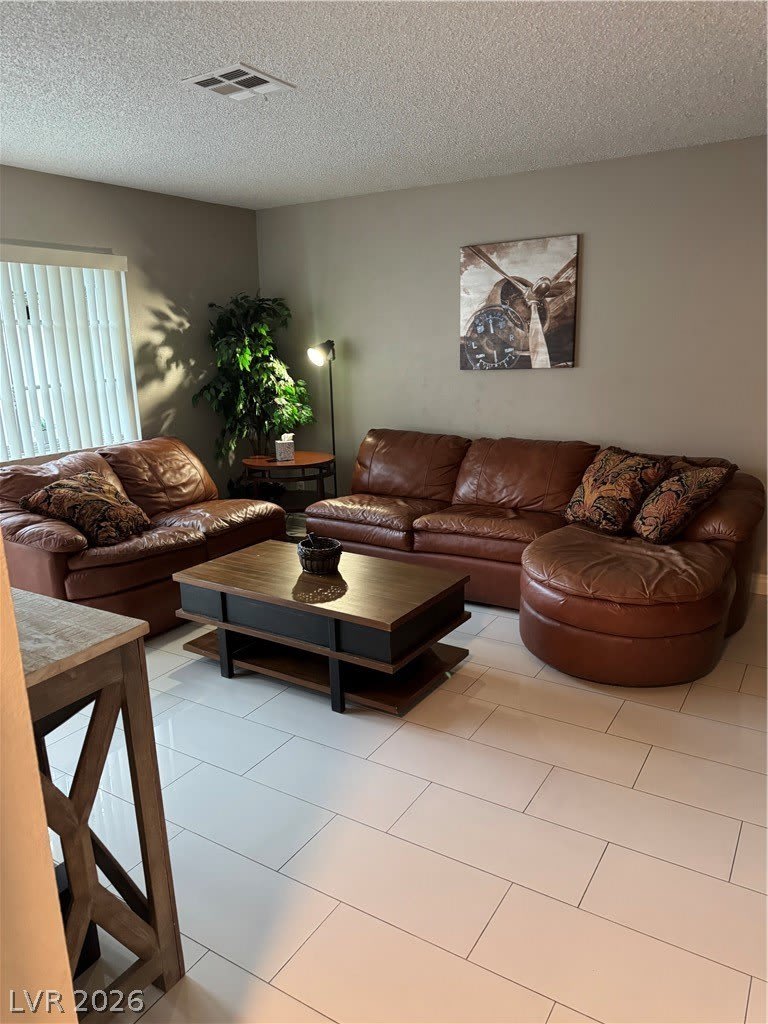 2137 Petersham Court – photo 3