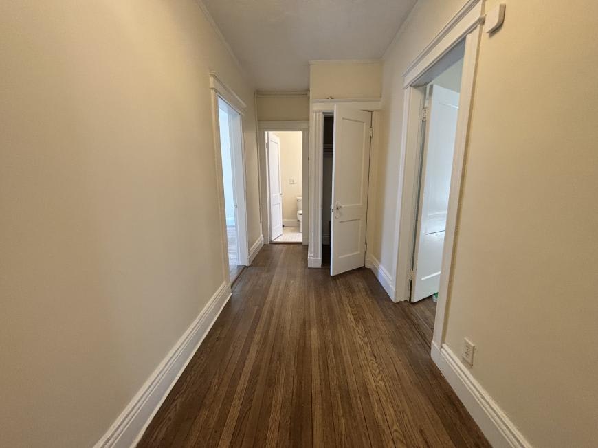60 Queensberry St – photo 4
