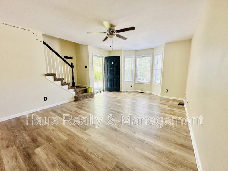 3248 North Senseney Circle – photo 2