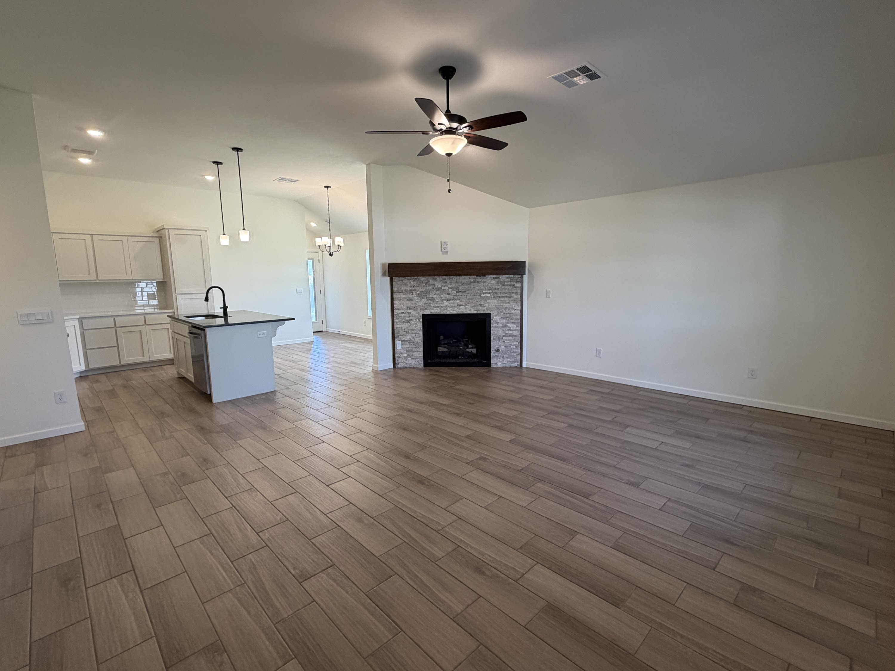 18221 Austin Court – photo 3