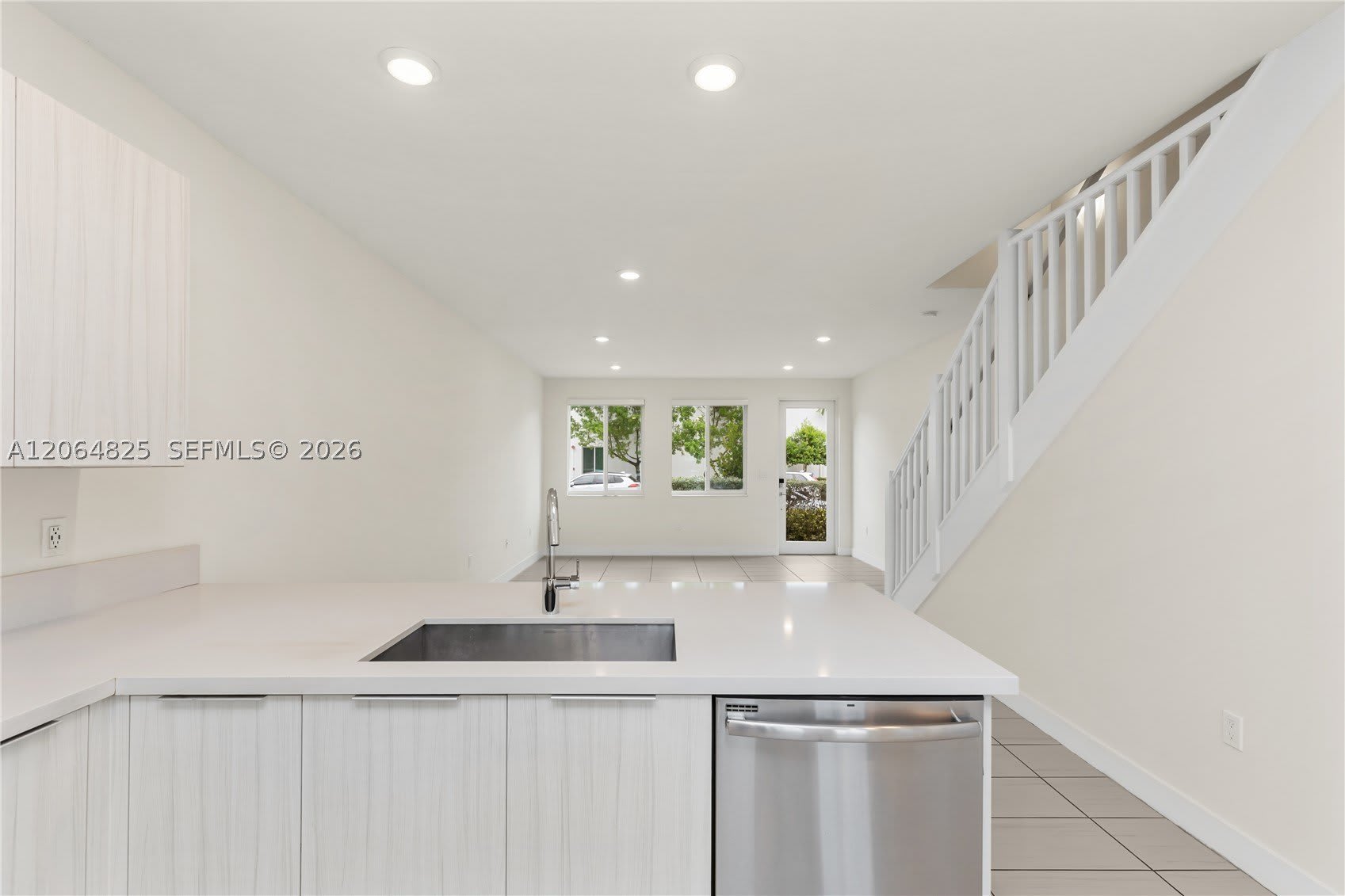 6416 NW 102nd Ct – photo 5