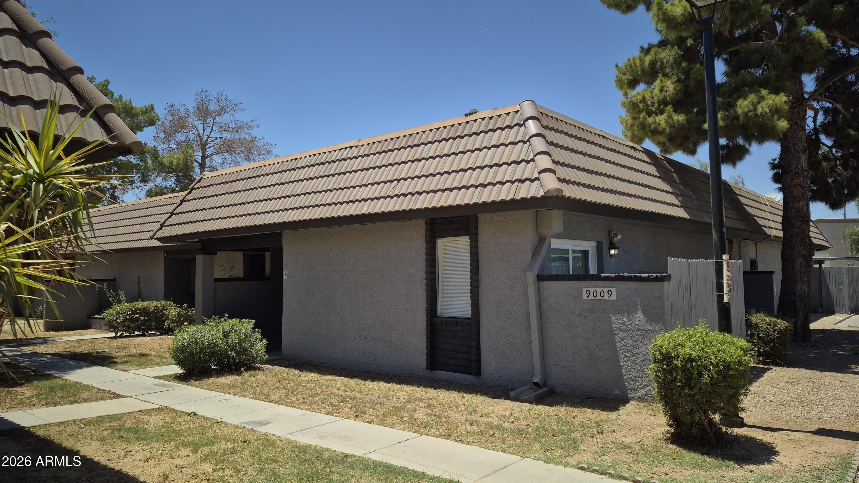 9009 W ELM Street – photo 1