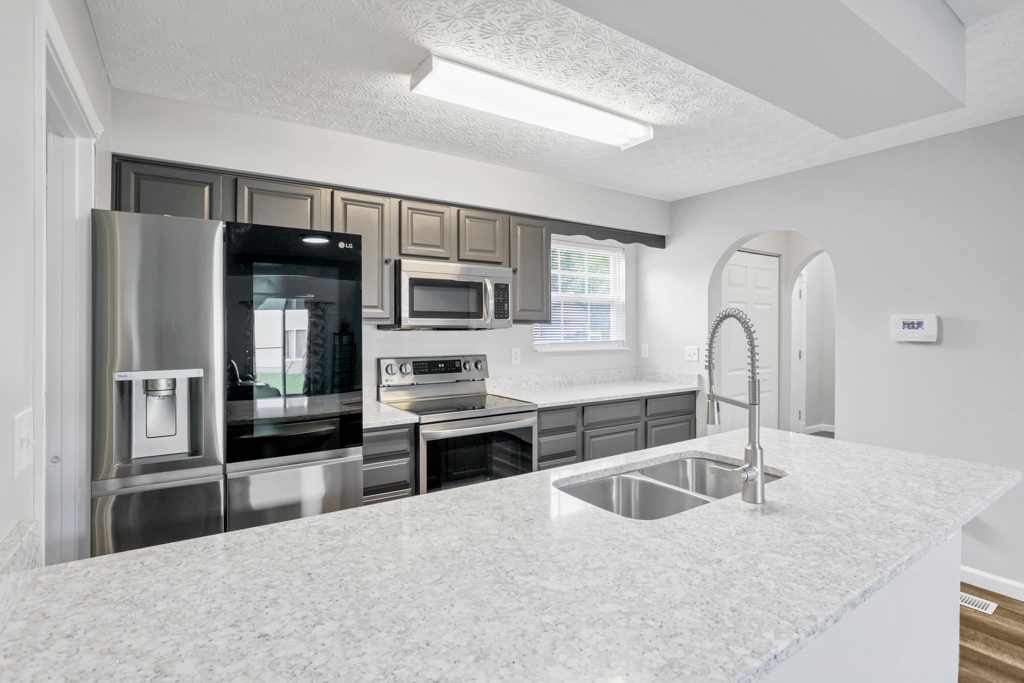 920 Sara Ct – photo 5