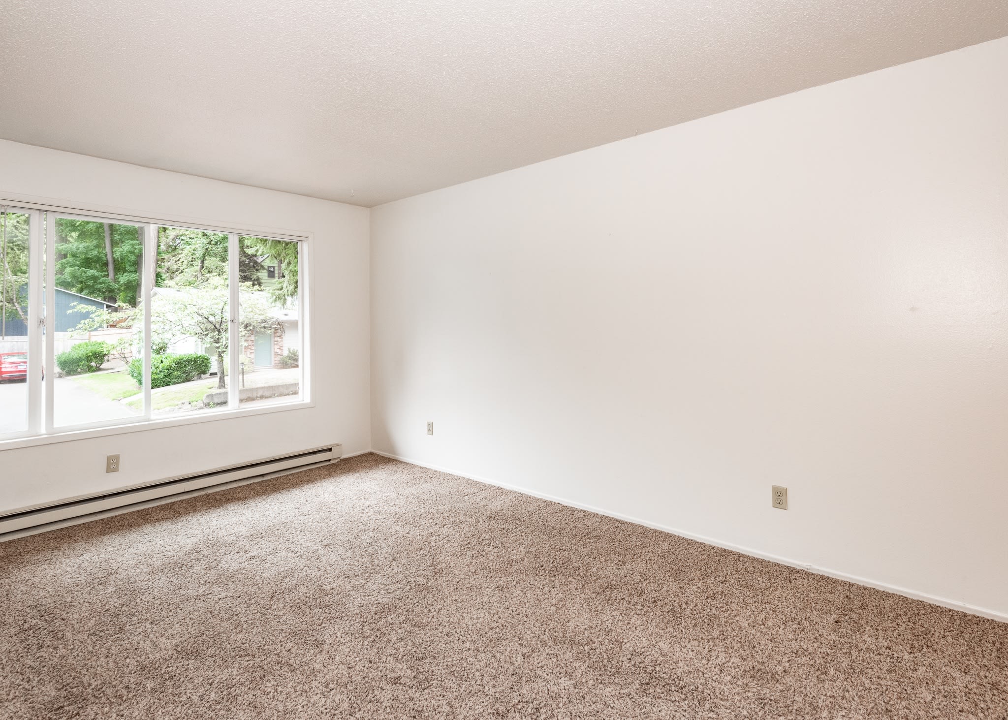 Churchill Gardens Apartments – photo 5