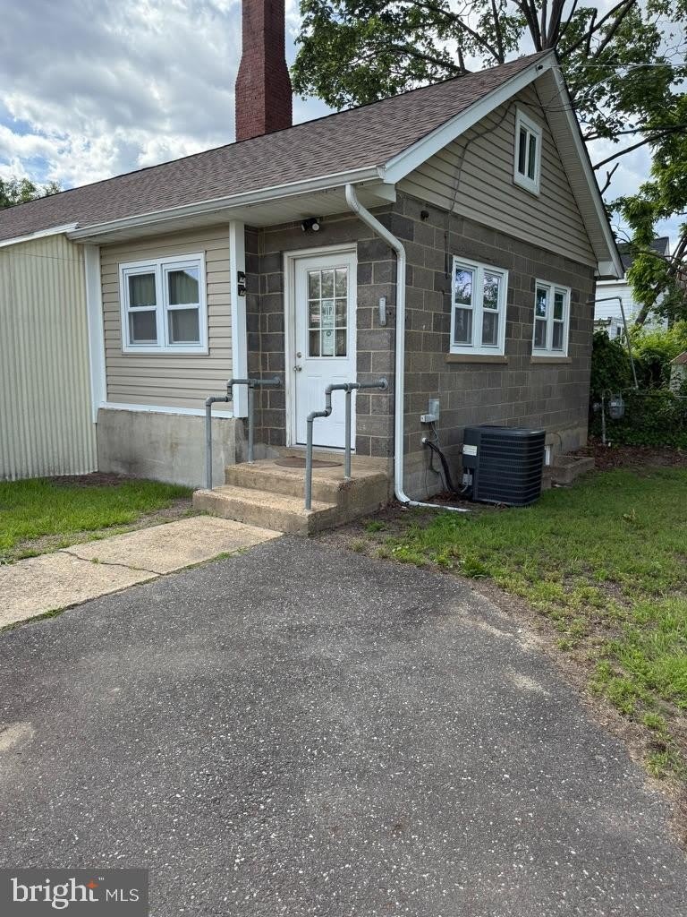 1530 S DELAWARE Street – photo 3