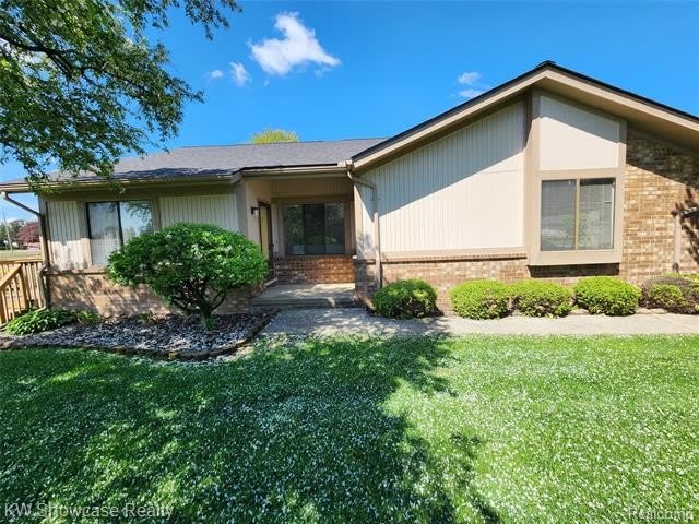 38824 Windmill Pointe S – photo 1
