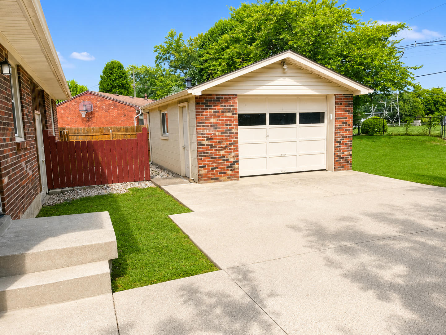 Charming Home with Fenced Yard & Garage — Ready Now! – photo 3
