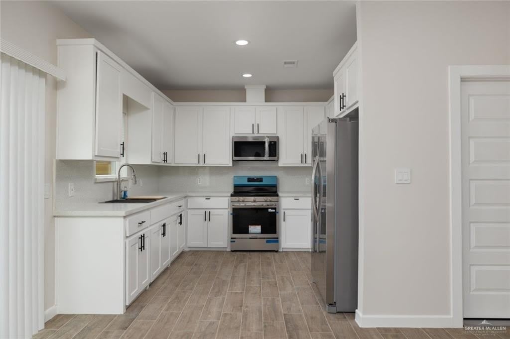 1626 W B Street – photo 2