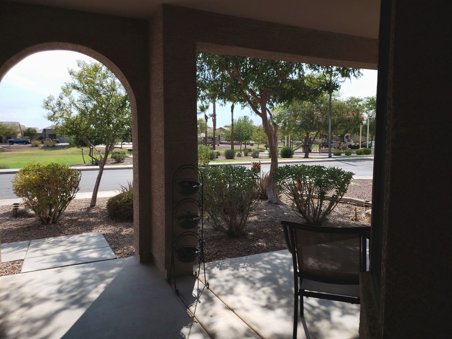 Fully Furnished, Single level Home – photo 3