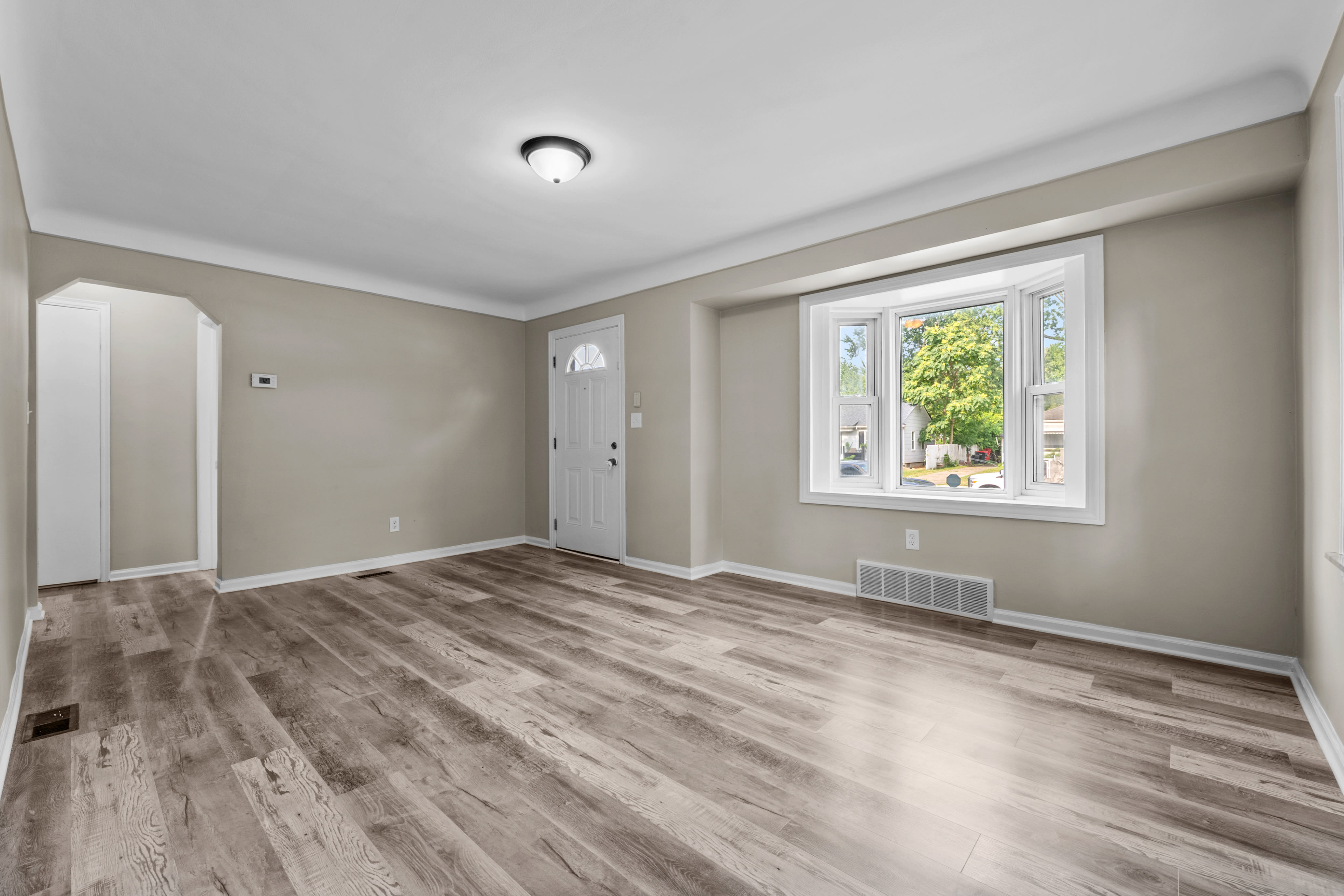 28526 Brentwood St – photo 3
