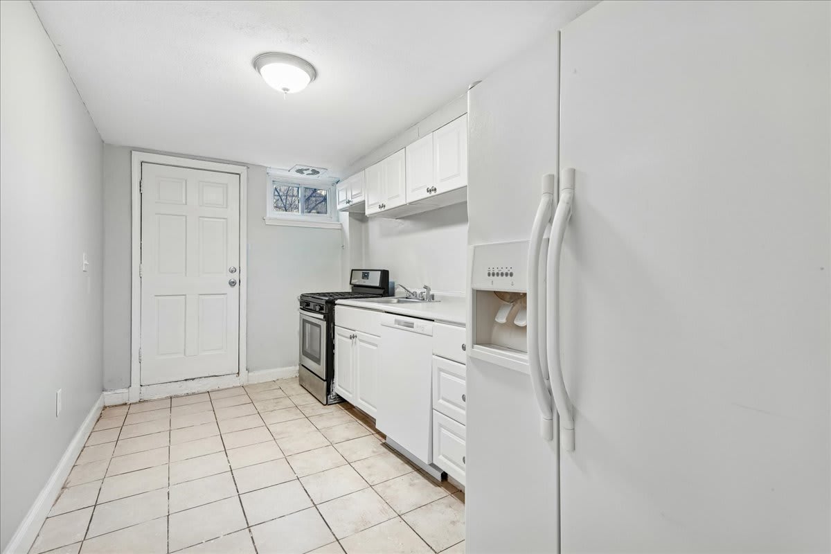 3914 Erdman Avenue – photo 3