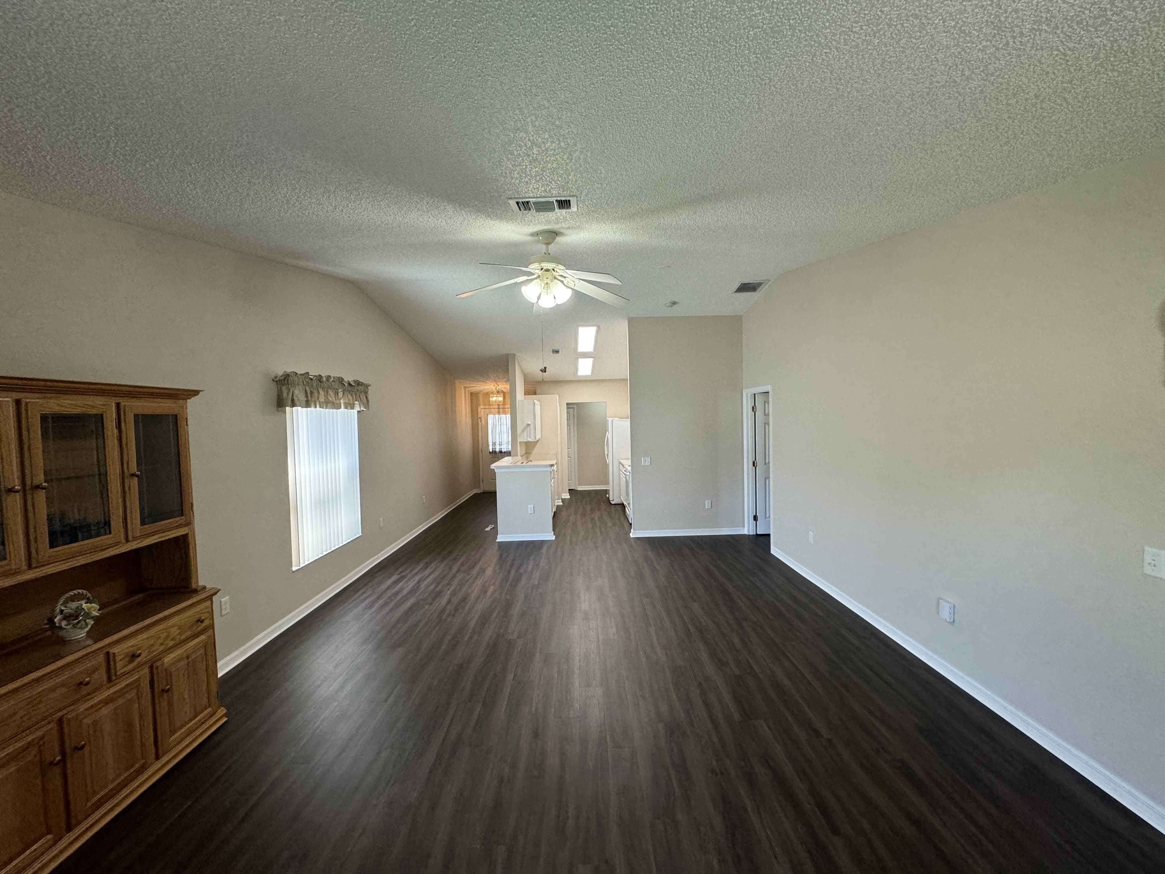 545 Golfview Ct – photo 3