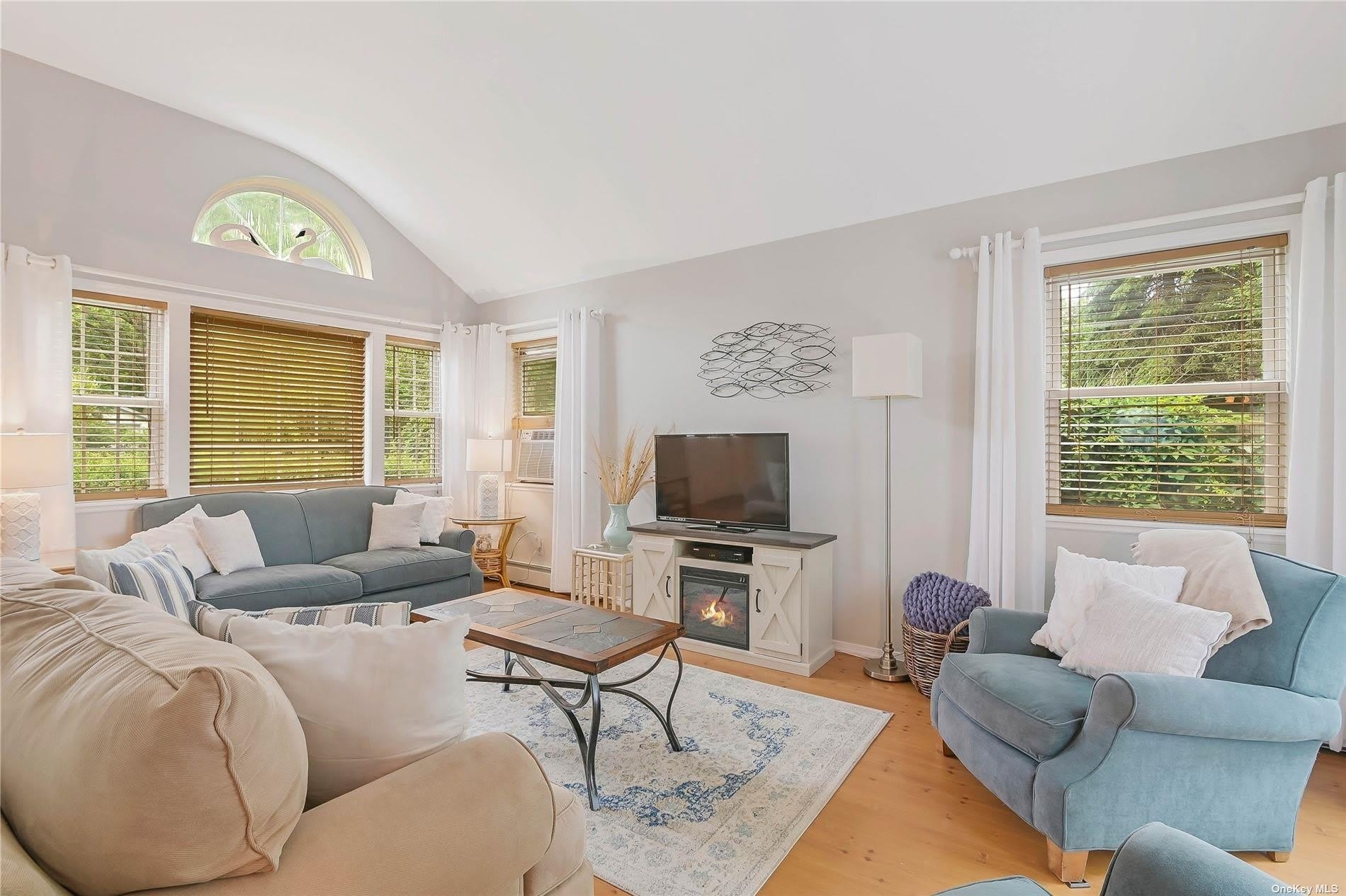 530 Stillwater Avenue – photo 3