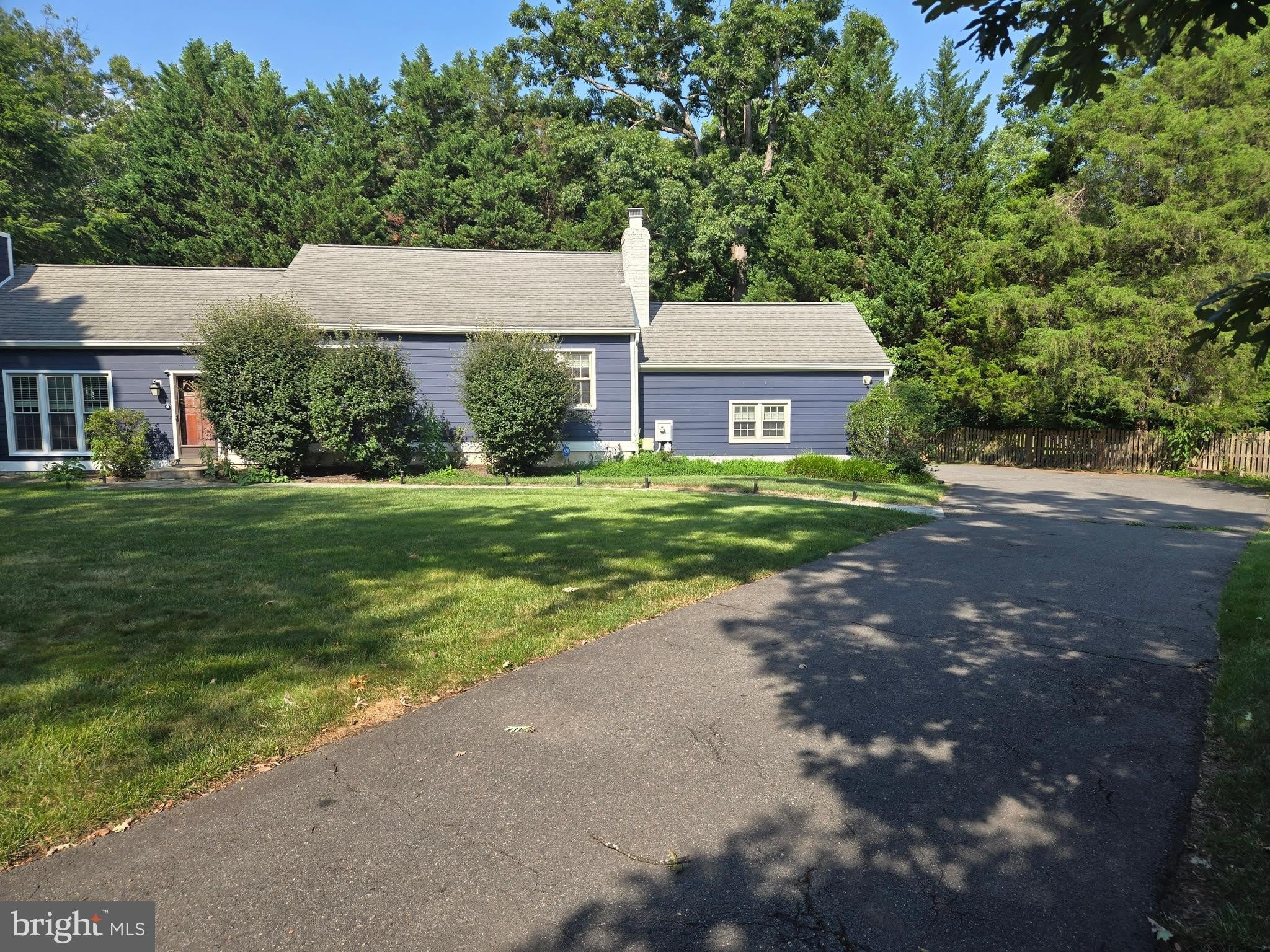 1008 Park Street Se – photo 2