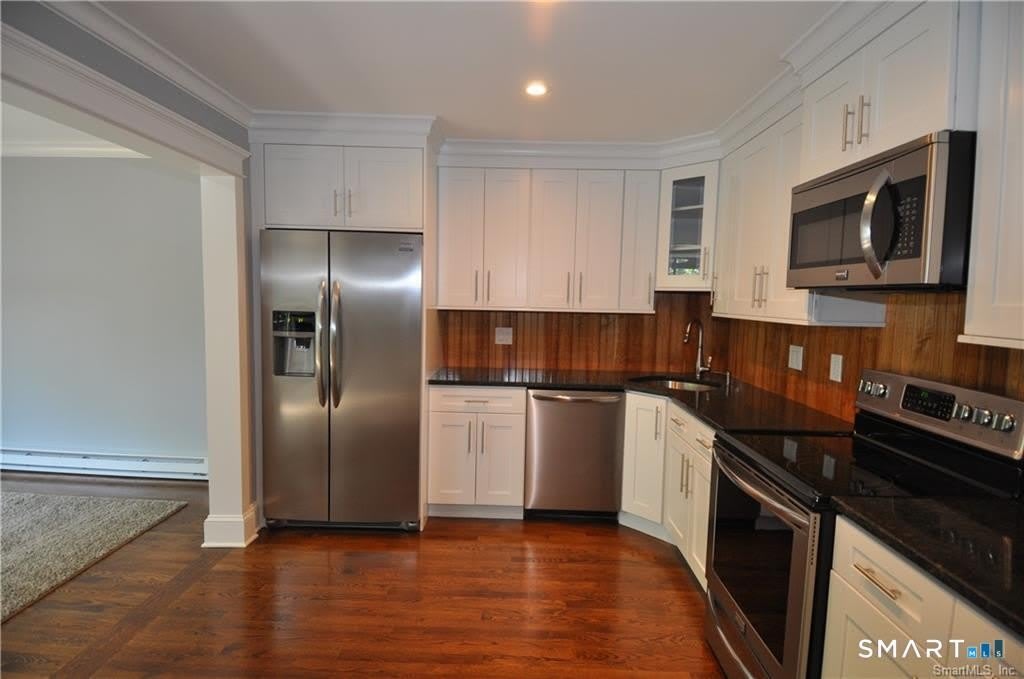 97 Richards Avenue – photo 4