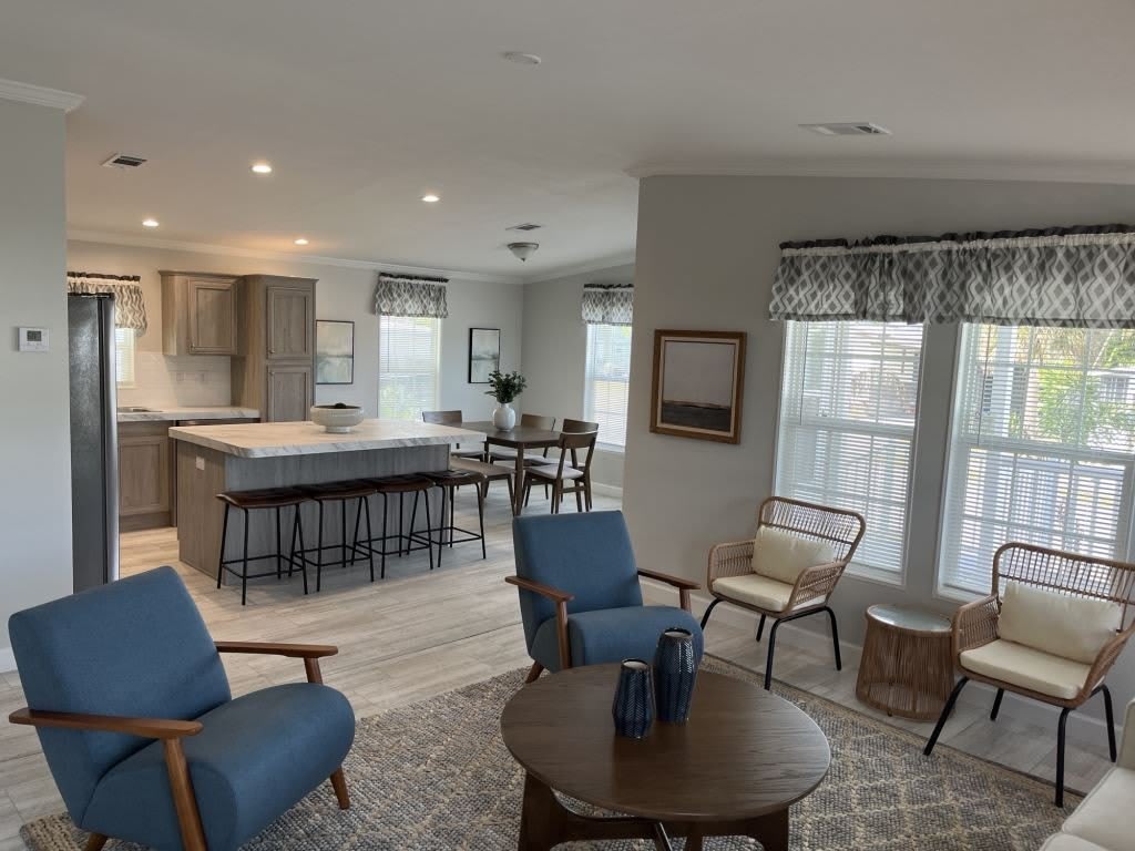 343 Talbot St – photo 2