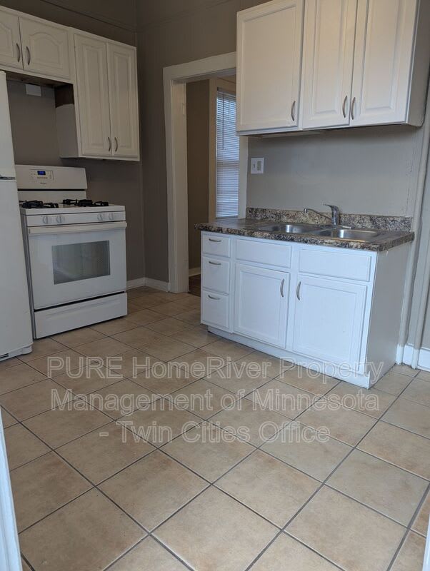605 Van Buren Ave – photo 5
