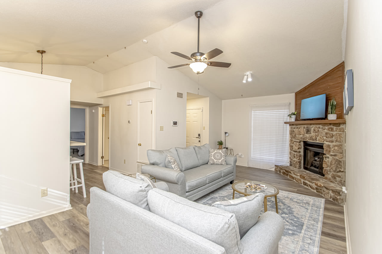 20 Woodhill Dr. – photo 5