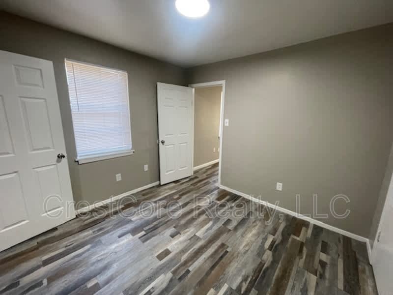 2859 Nathan Ave – photo 5